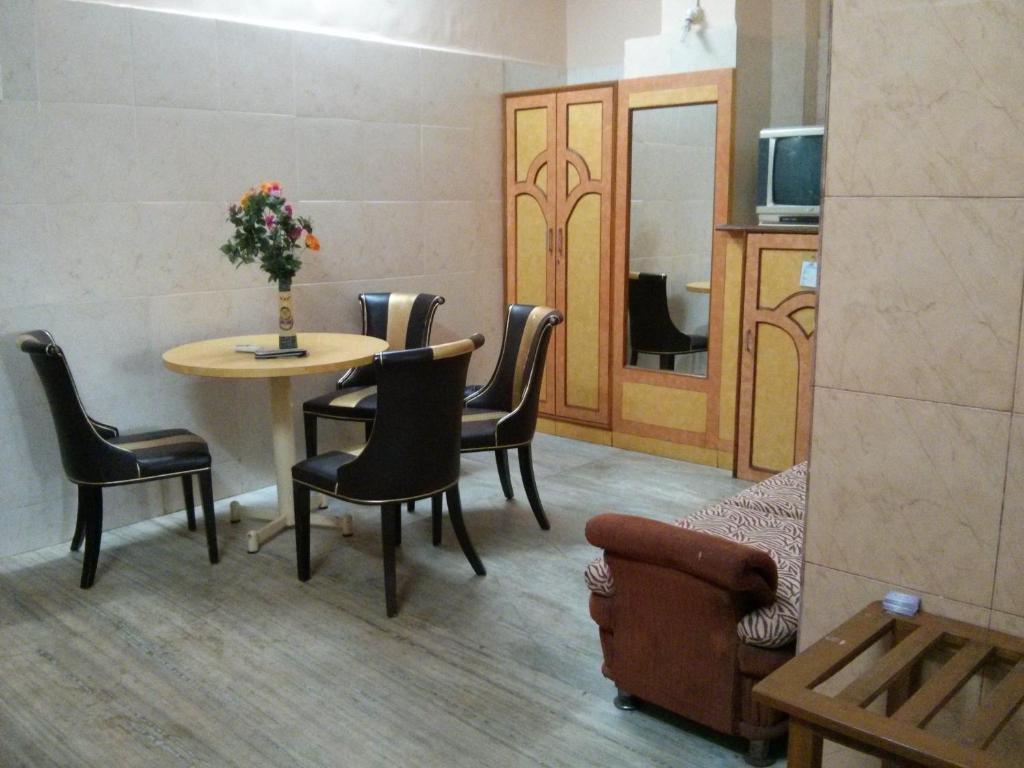 Pali Beach Resort Mālād Kültér fotó