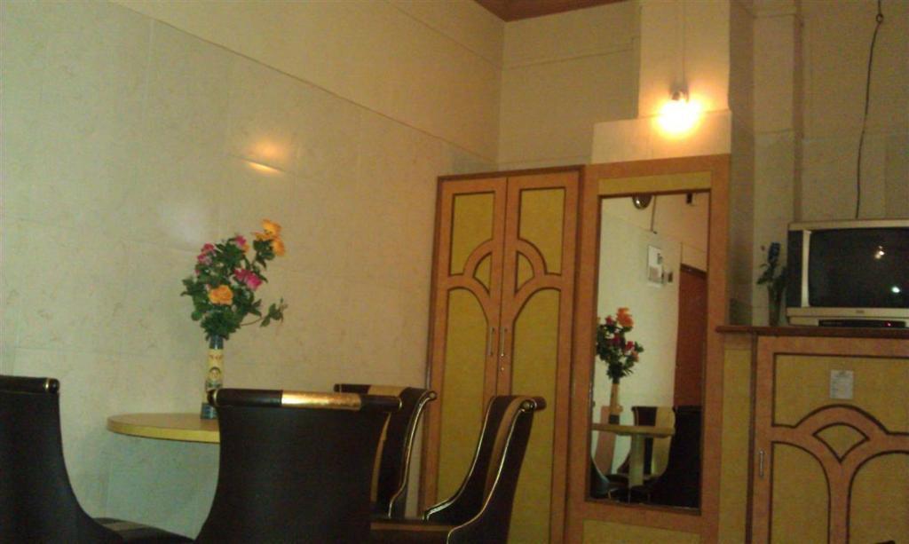 Pali Beach Resort Mālād Kültér fotó