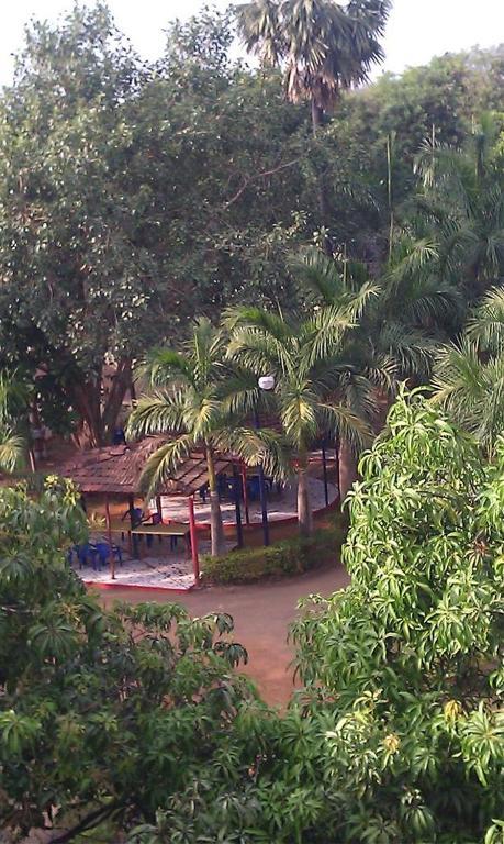 Pali Beach Resort Mālād Kültér fotó
