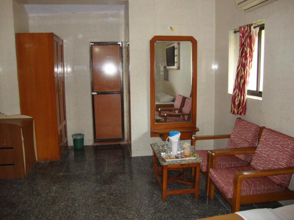 Pali Beach Resort Mālād Szoba fotó