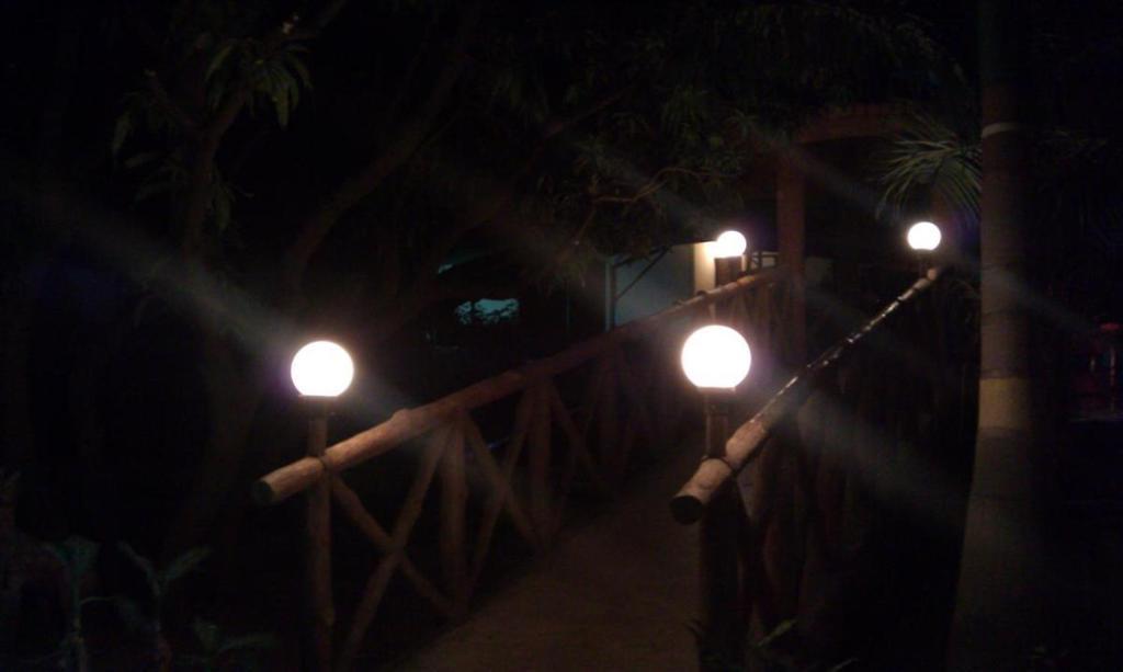 Pali Beach Resort Mālād Kültér fotó